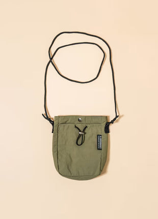 Khaki нарийн оосортой цүнх