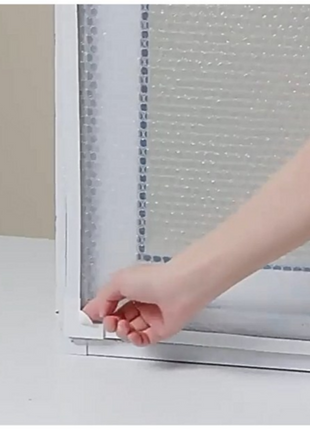 Соронзон бэхэлгээтэй салхи нэвтрүүлэхгүй тусгаарлагч